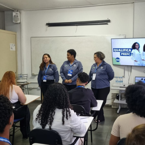 Tutoras do PREFC durante a oficina no congresso